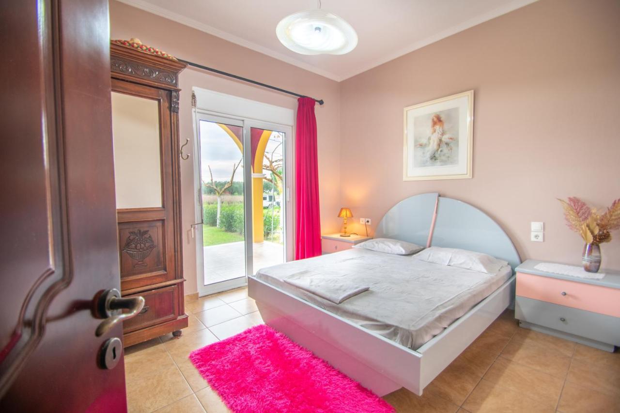 Loukas Farm House Agios Kirikos  ภายนอก รูปภาพ