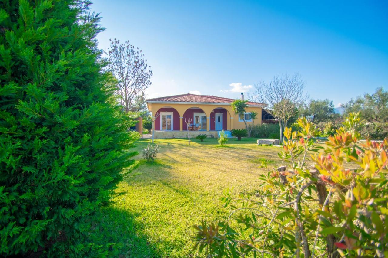 Loukas Farm House Agios Kirikos  ภายนอก รูปภาพ